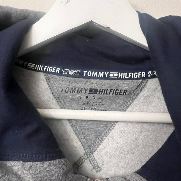 Tommy Hilfiger Gray and Pink Zip-Up Sweatshirt 314 - Picture 4 of 15